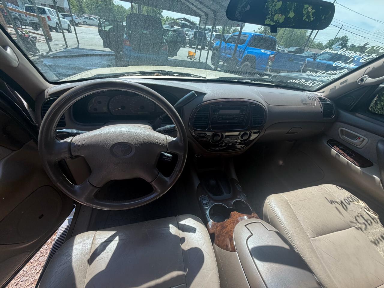 Toyota Sequoia SR5 4WD 2002