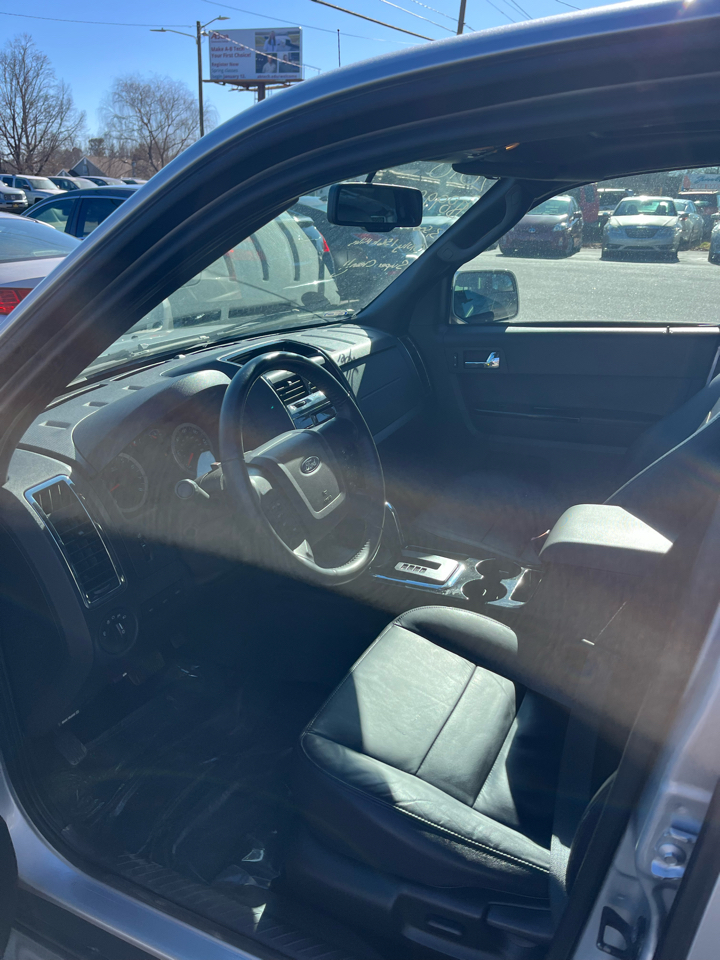 Ford Escape Limited FWD 2010