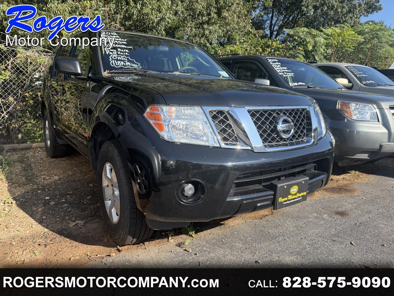 Nissan Pathfinder LE 4WD 2012