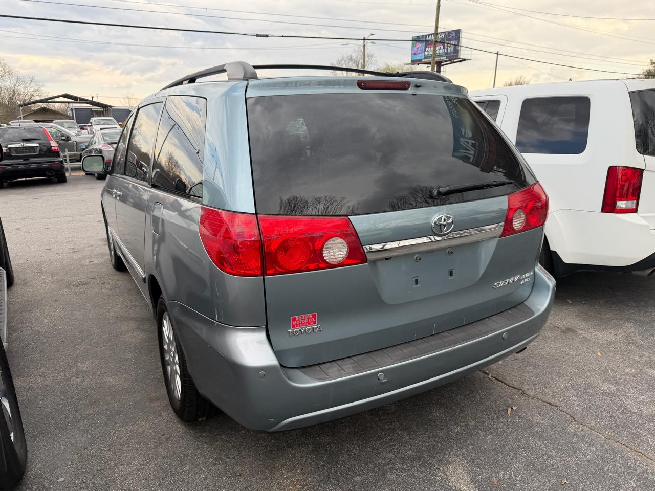Toyota Sienna XLE Limited AWD 2008