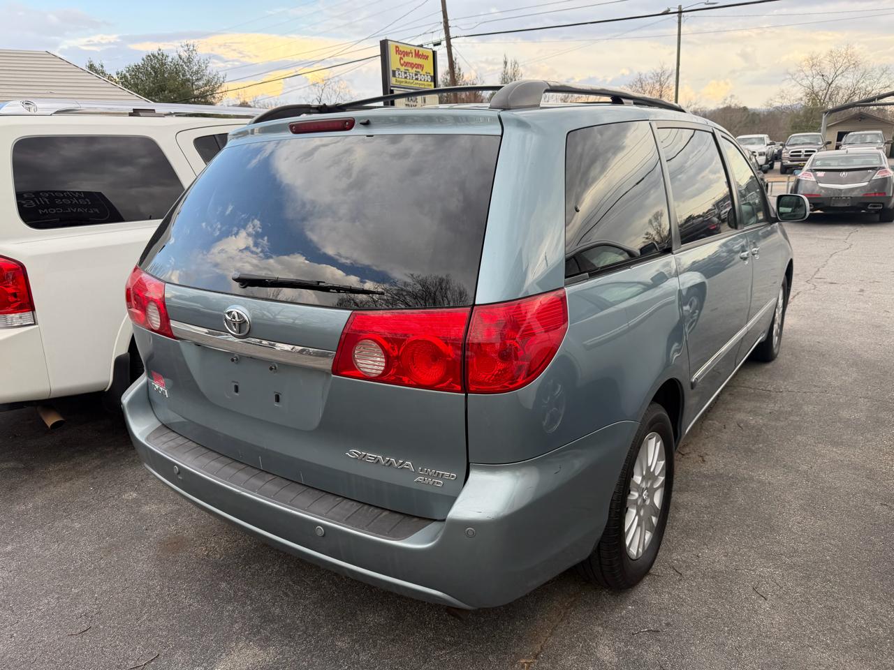 Toyota Sienna XLE Limited AWD 2008