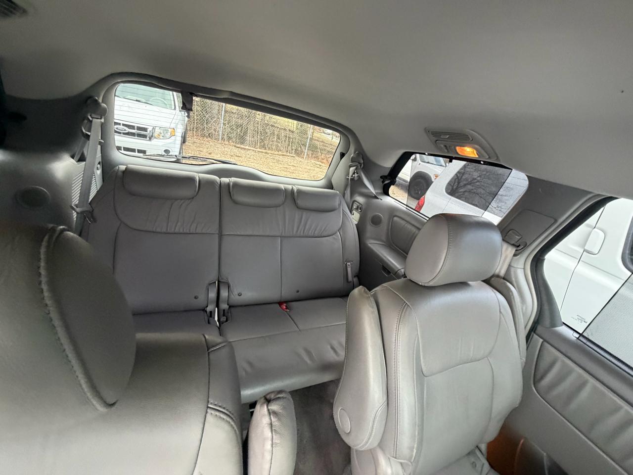 Toyota Sienna XLE Limited AWD 2008