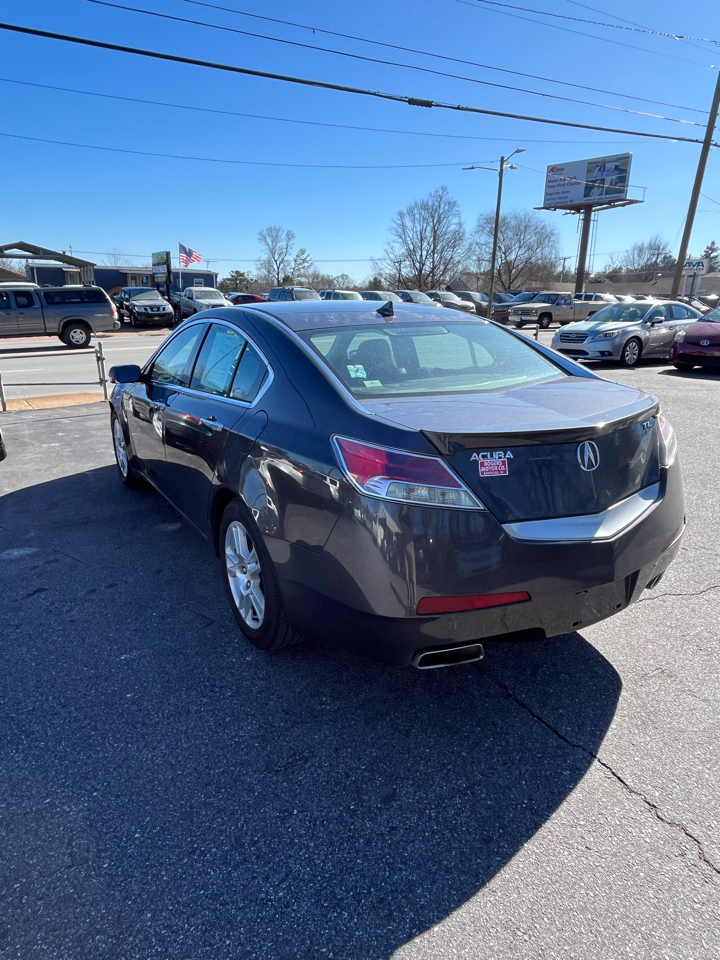 Acura TL 5-Speed AT with Tech Package 2009