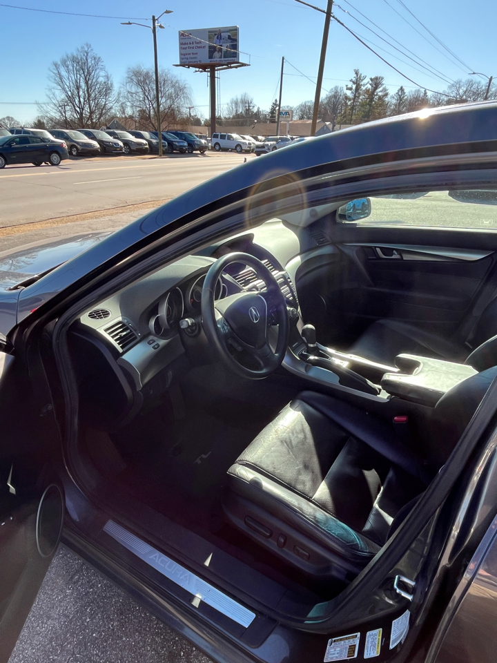 Acura TL 5-Speed AT with Tech Package 2009