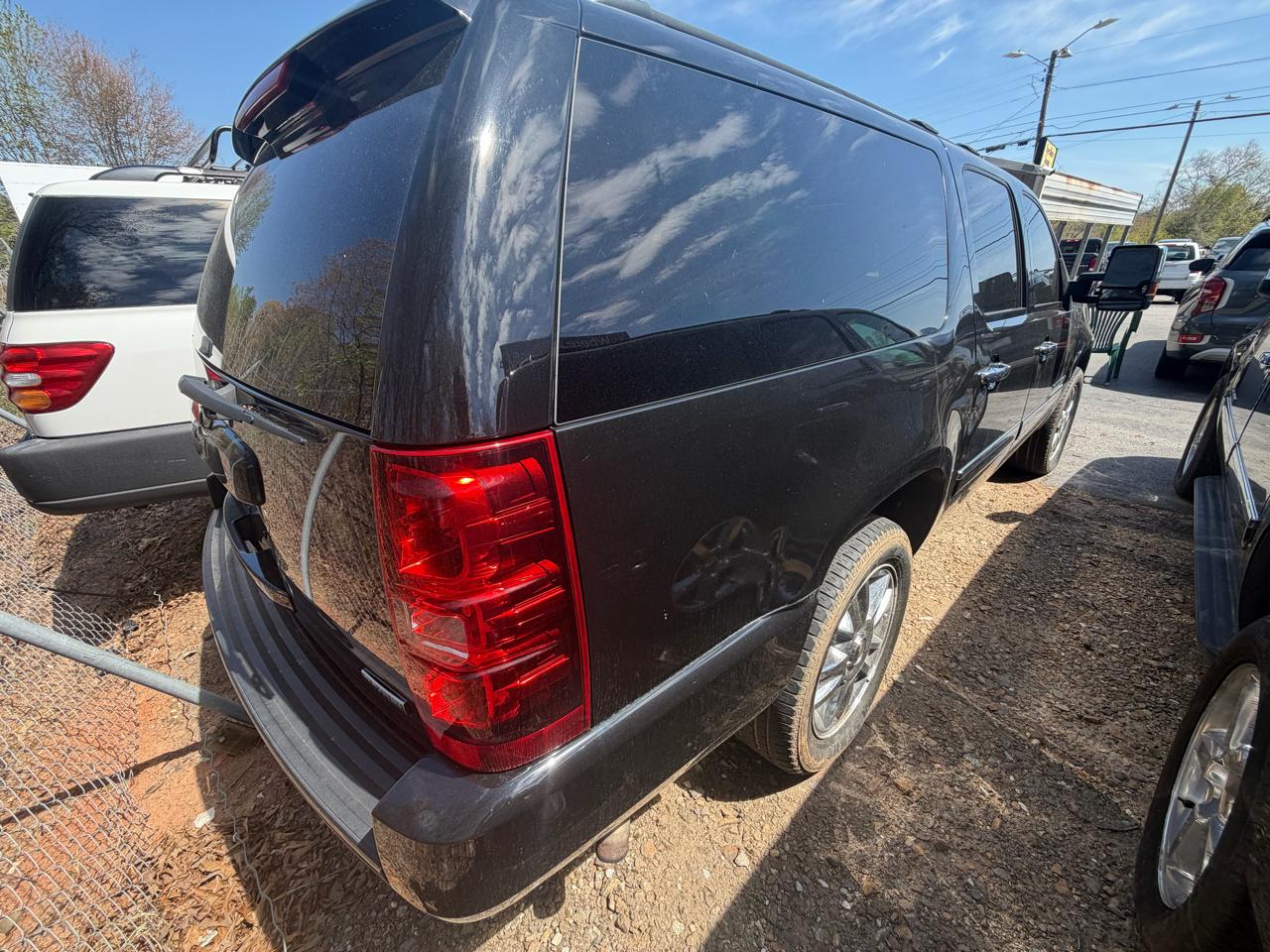 Chevrolet Suburban LTZ 1500 4WD 2010