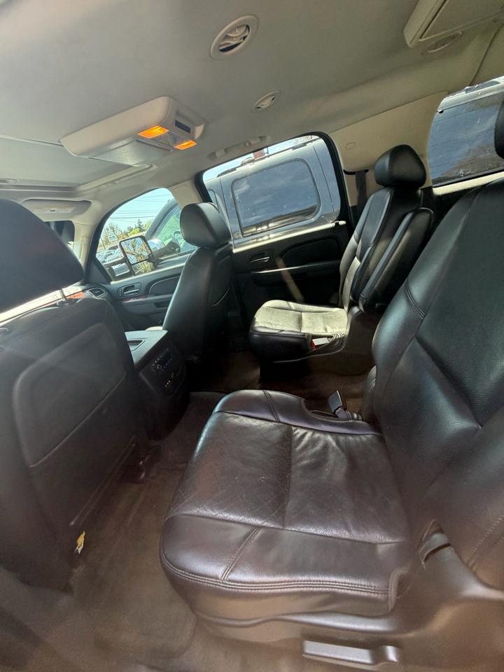 Chevrolet Suburban LTZ 1500 4WD 2010