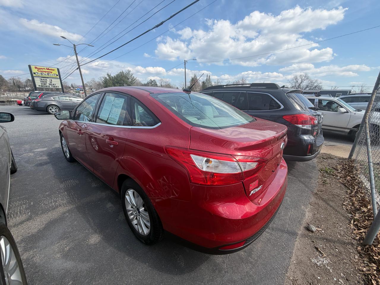 Ford Focus SEL Sedan 2012