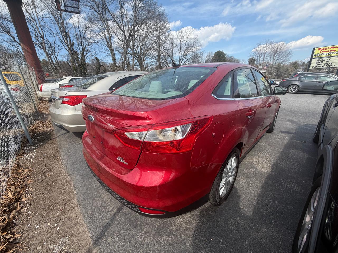 Ford Focus SEL Sedan 2012