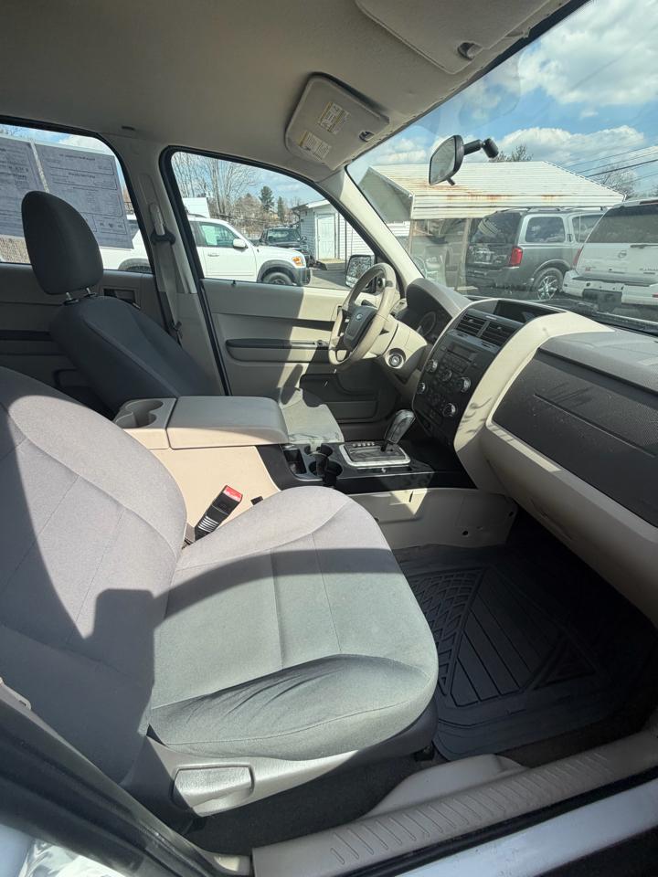 Ford Escape XLS 2WD Manual 2008