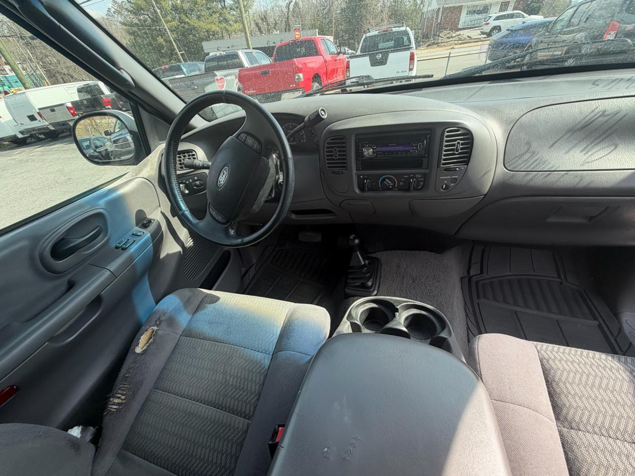 Ford F-150 XL SuperCab 4WD 2003