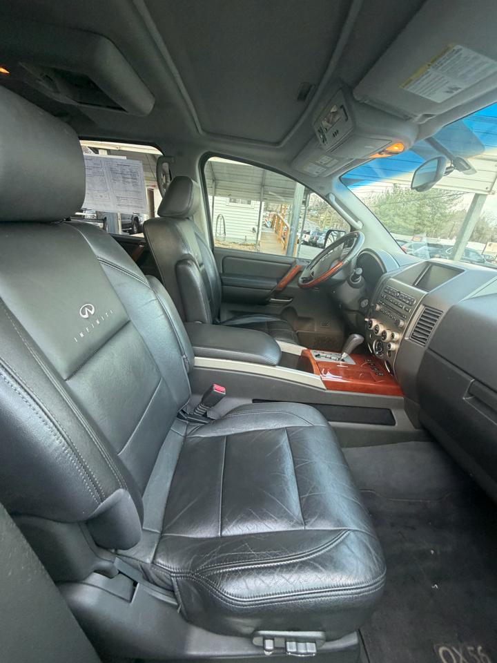 Infiniti QX56 AWD 2005