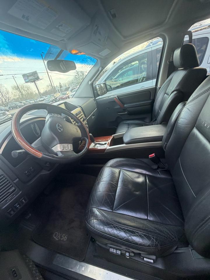 Infiniti QX56 AWD 2005