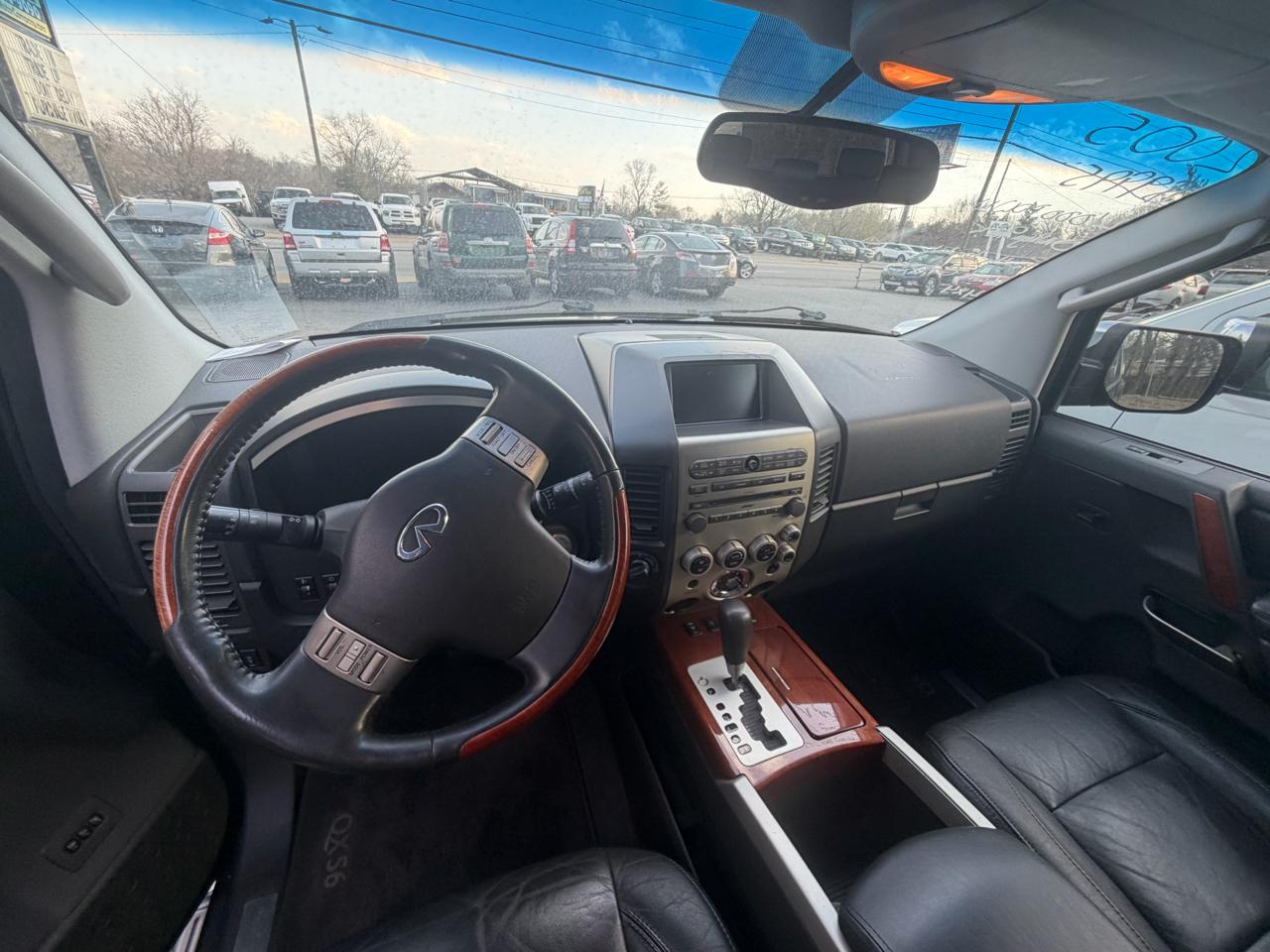 Infiniti QX56 AWD 2005