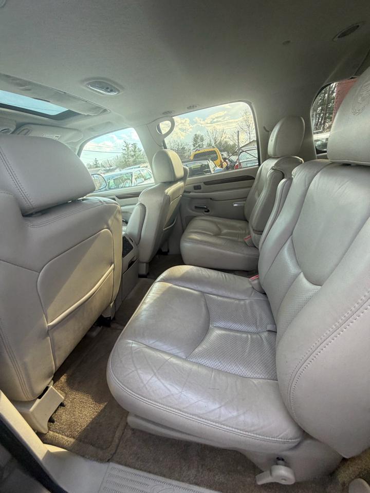 Cadillac Escalade ESV 2003