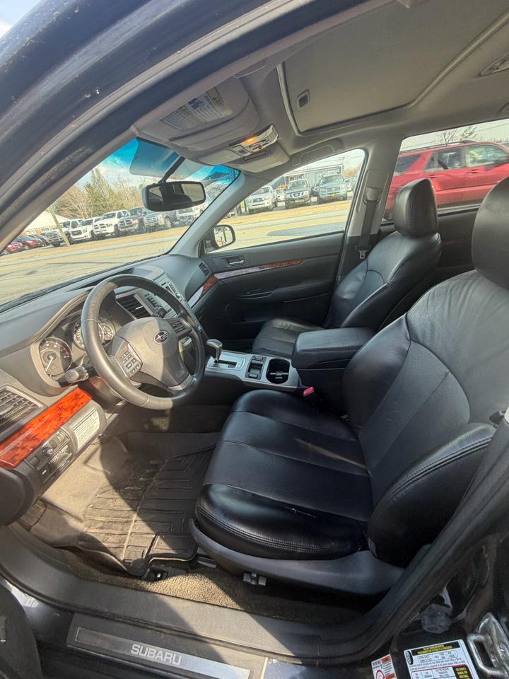 Subaru Outback 3.6R Limited 2012