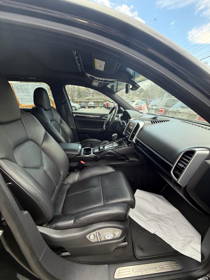 Porsche Cayenne S 2013