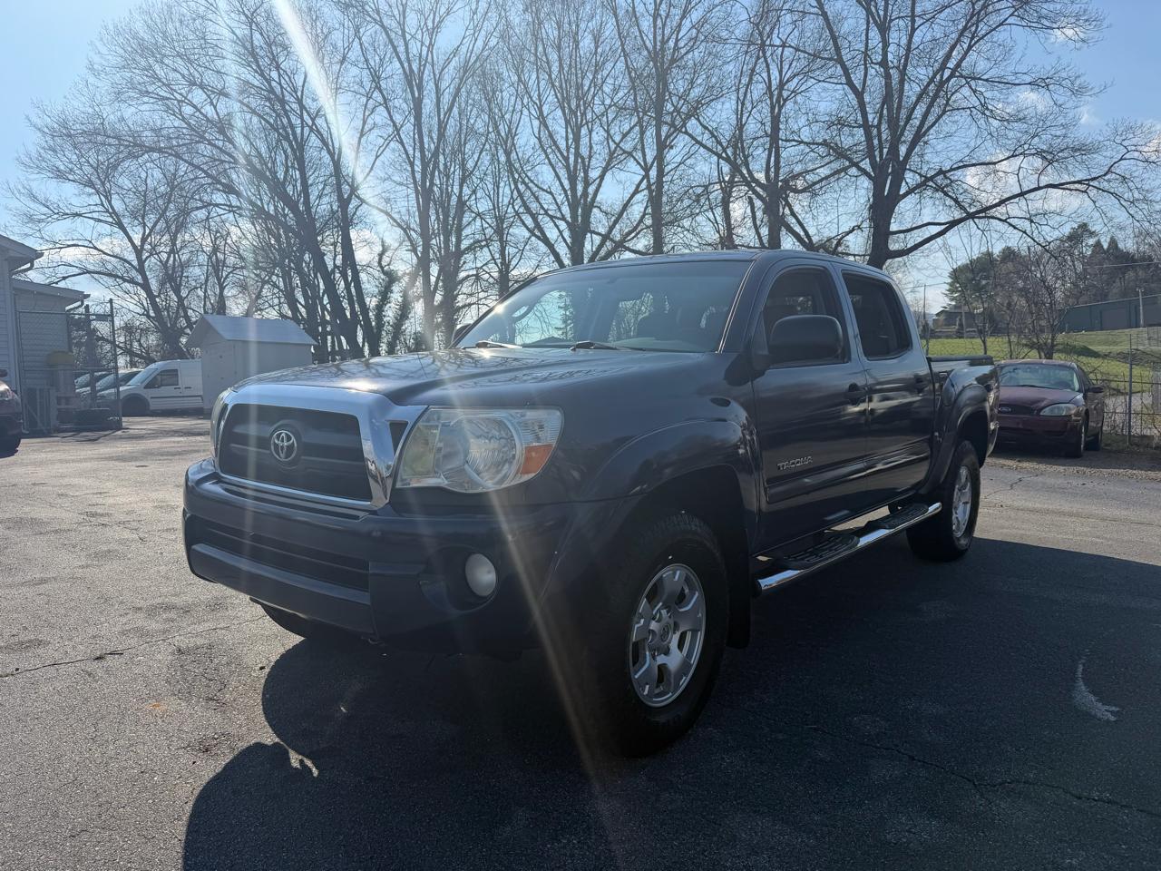 Toyota Tacoma PreRunner Double Cab V6 Auto 2WD 2006