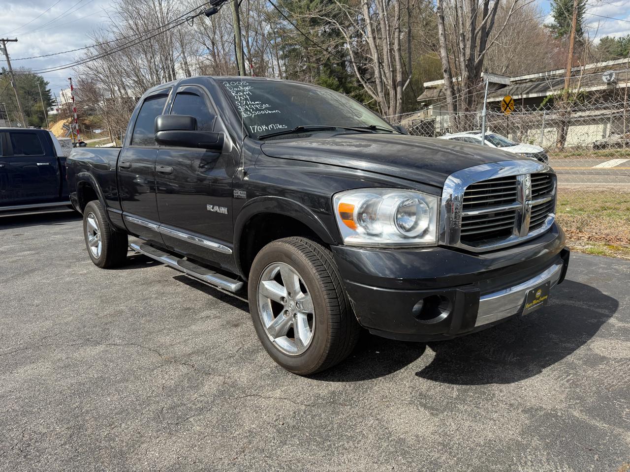 Dodge Ram 1500 SXT Quad Cab Long Bed 4WD 2008