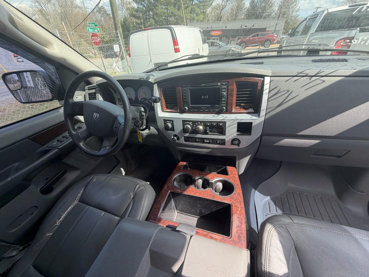 Dodge Ram 1500 SXT Quad Cab Long Bed 4WD 2008