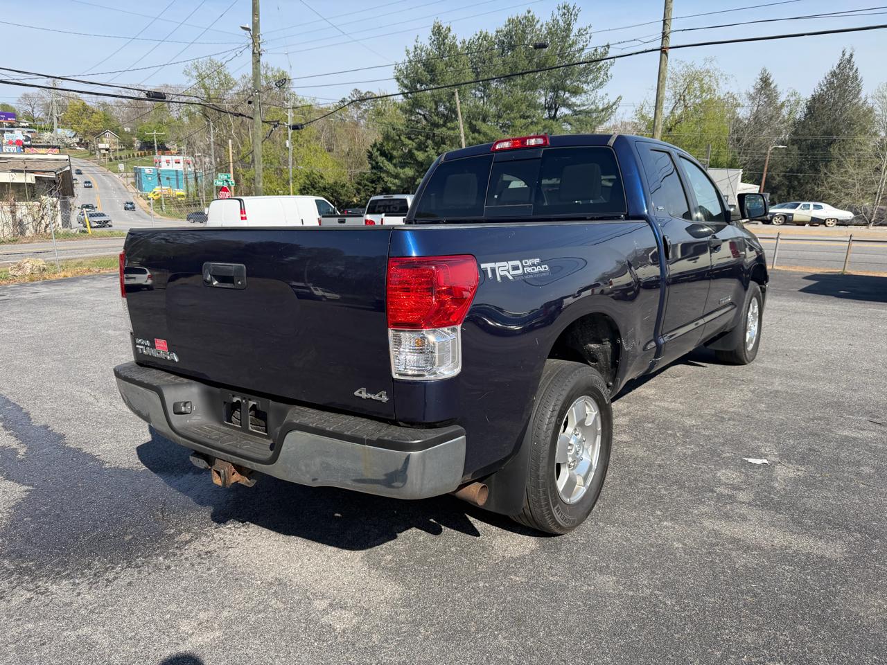 Toyota Tundra Tundra-Grade Double Cab 4.6L 4WD 2012