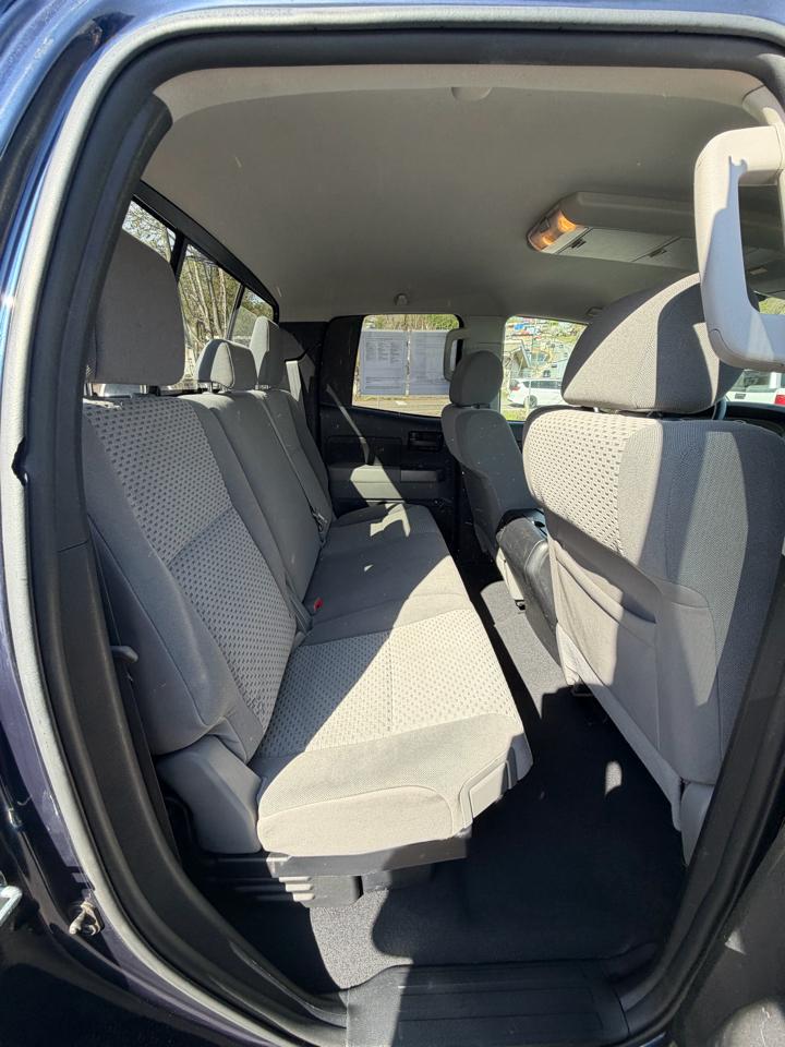 Toyota Tundra Tundra-Grade Double Cab 4.6L 4WD 2012