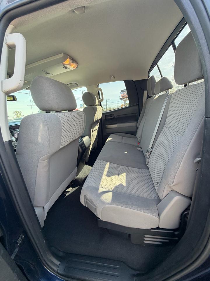 Toyota Tundra Tundra-Grade Double Cab 4.6L 4WD 2012