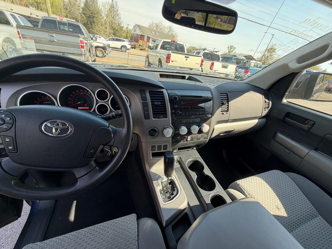 Toyota Tundra Tundra-Grade Double Cab 4.6L 4WD 2012