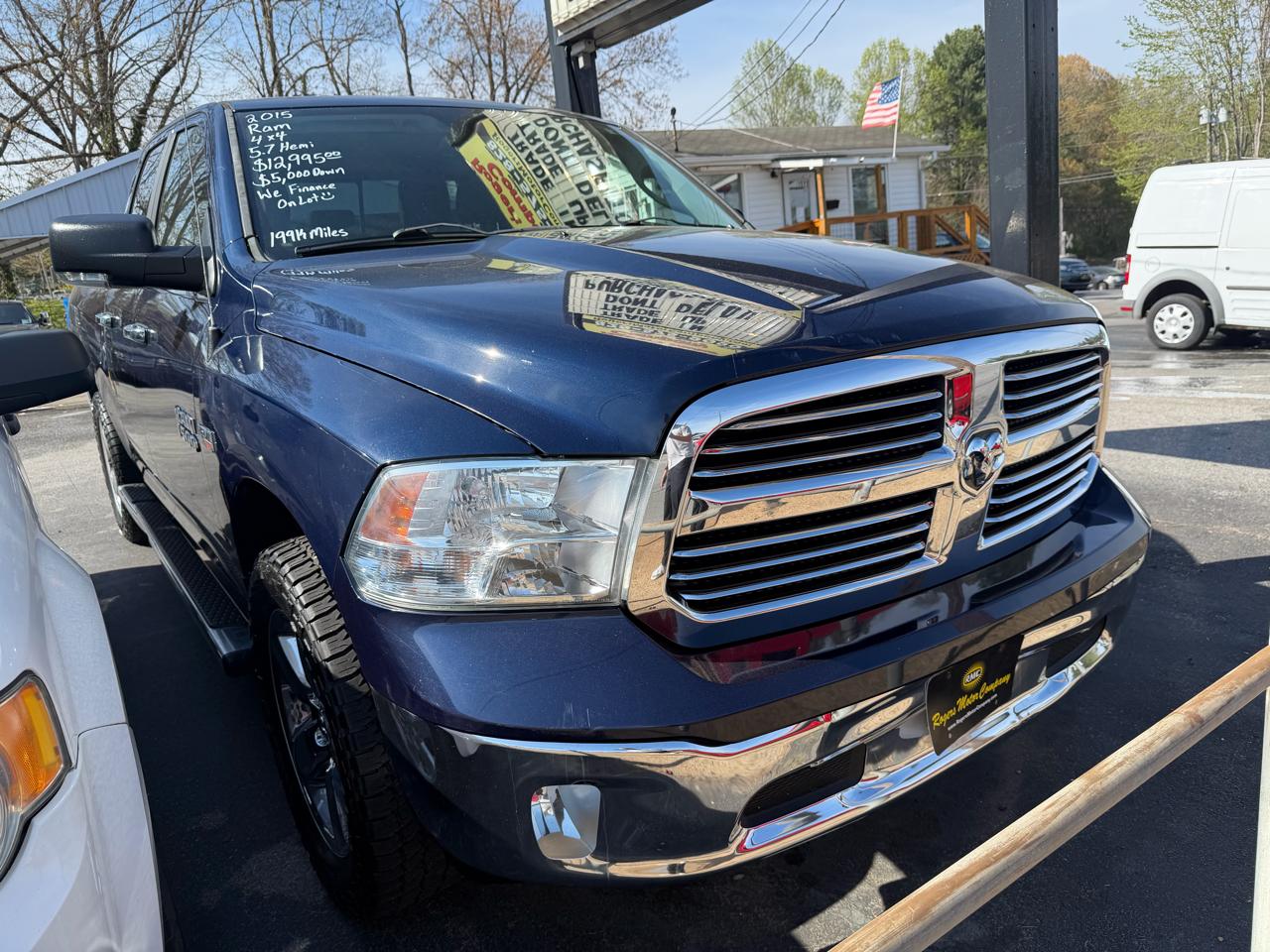 RAM 1500 SLT Quad Cab 4WD 2015