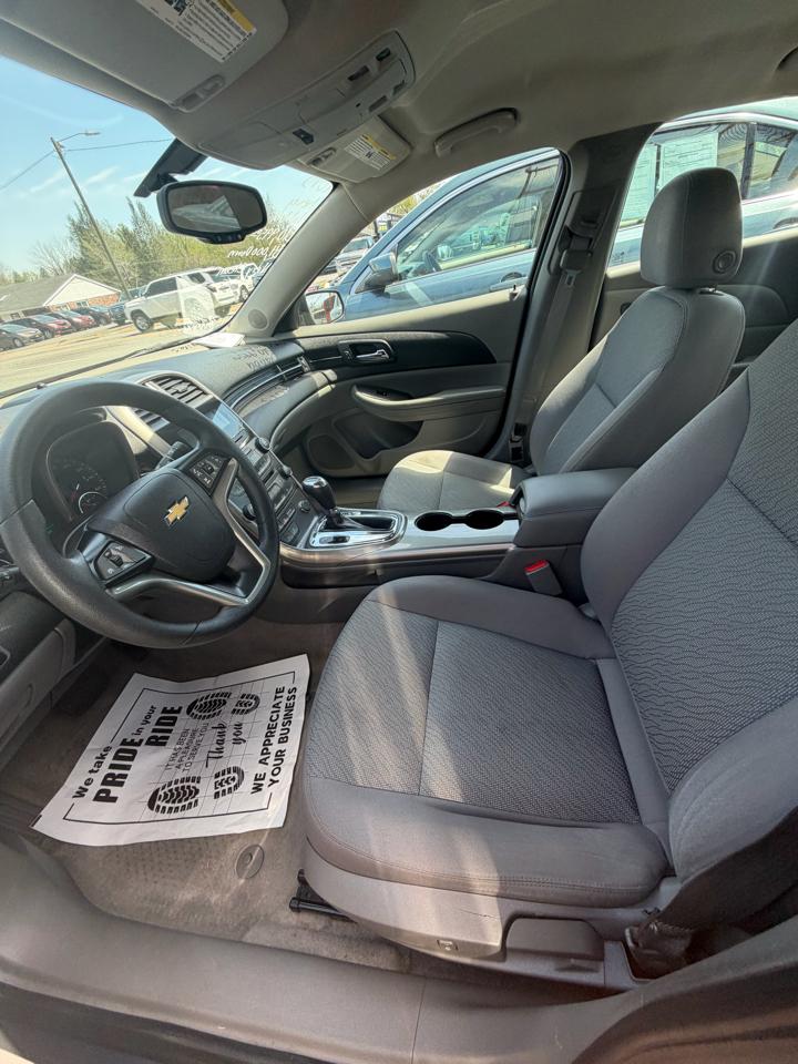 Chevrolet Malibu LS 2013