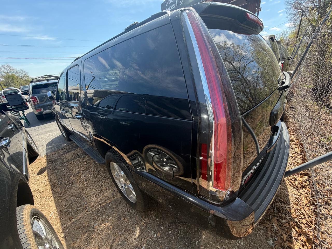 Chevrolet Suburban LTZ 1500 4WD 2010
