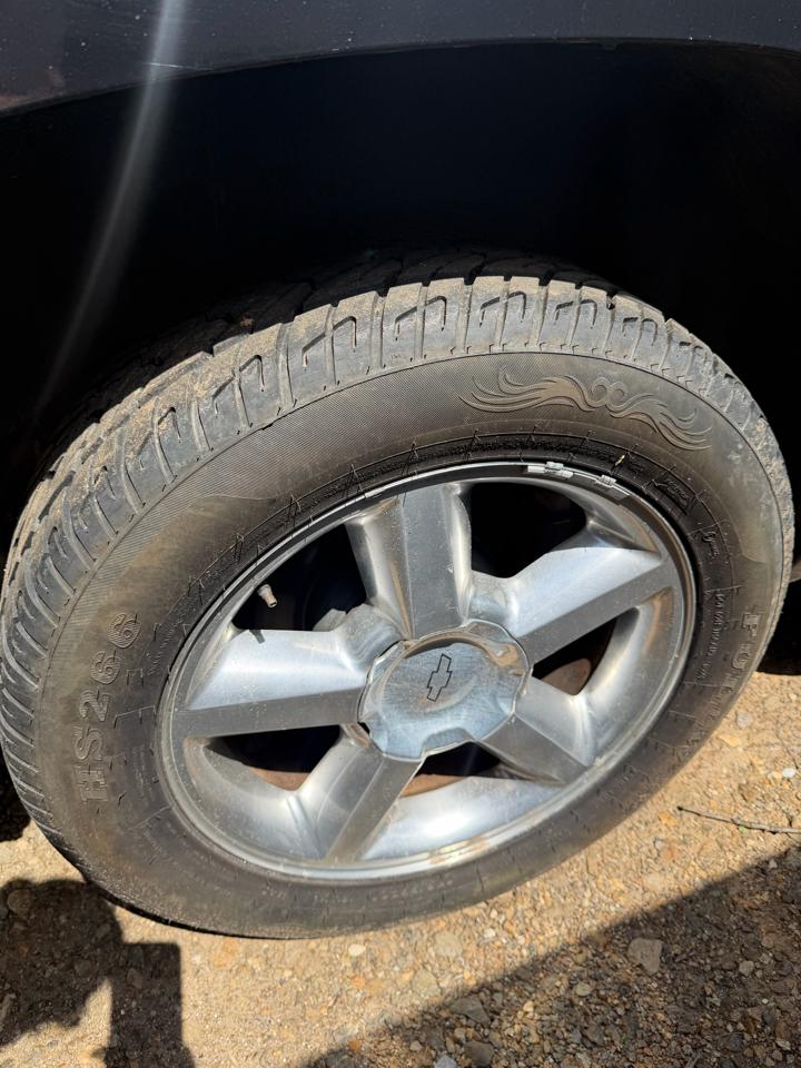 Chevrolet Suburban LTZ 1500 4WD 2010