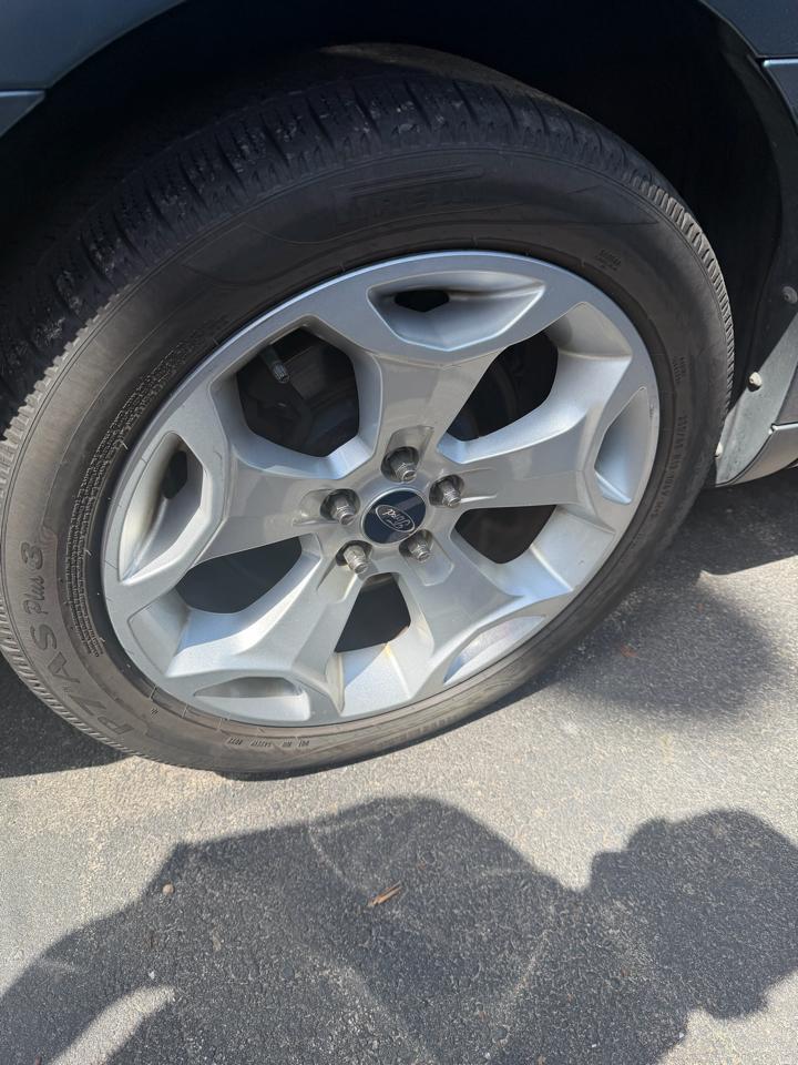 Ford Taurus SEL FWD 2010