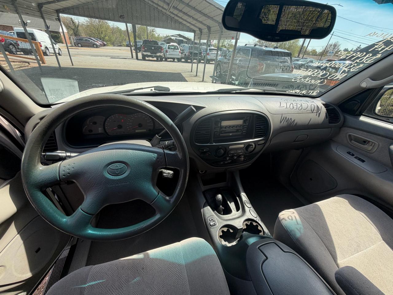 Toyota Sequoia SR5 4WD 2002