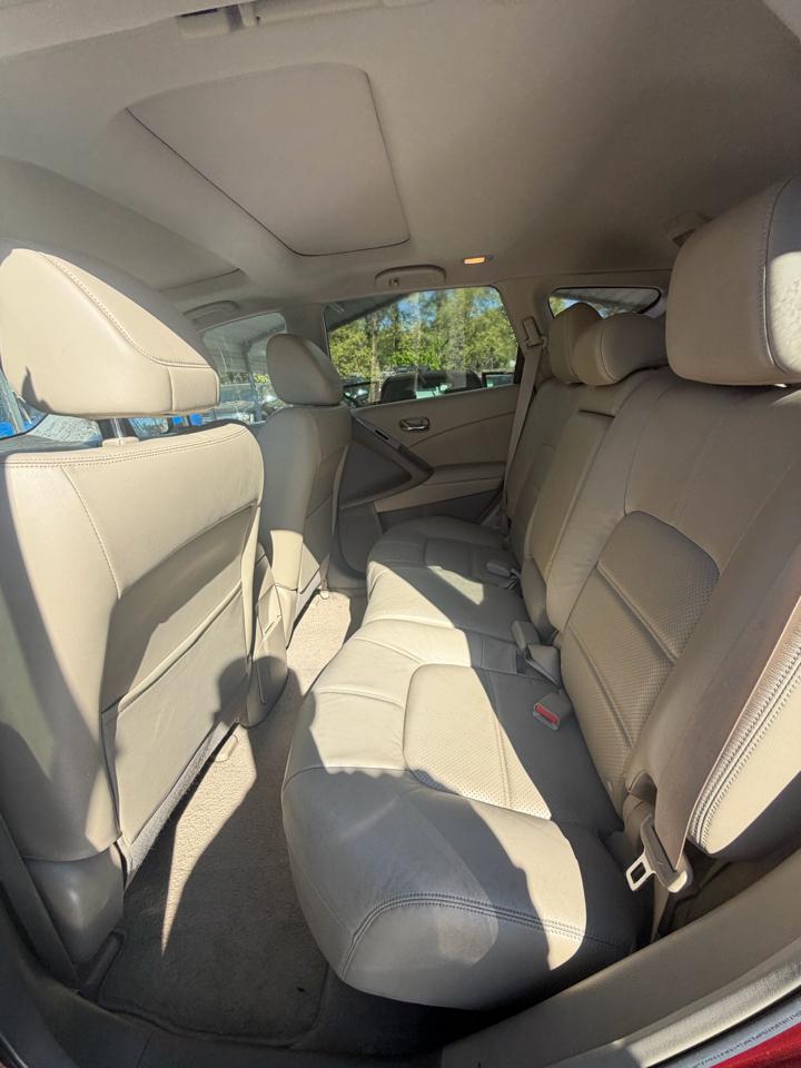 Nissan Murano S AWD 2011