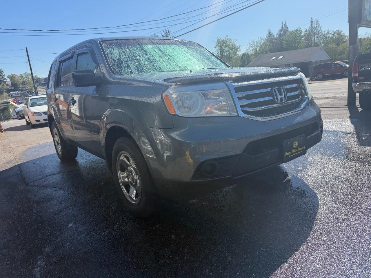 Honda Pilot LX 4WD 5-Spd AT 2012