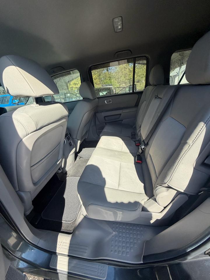 Honda Pilot LX 4WD 5-Spd AT 2012