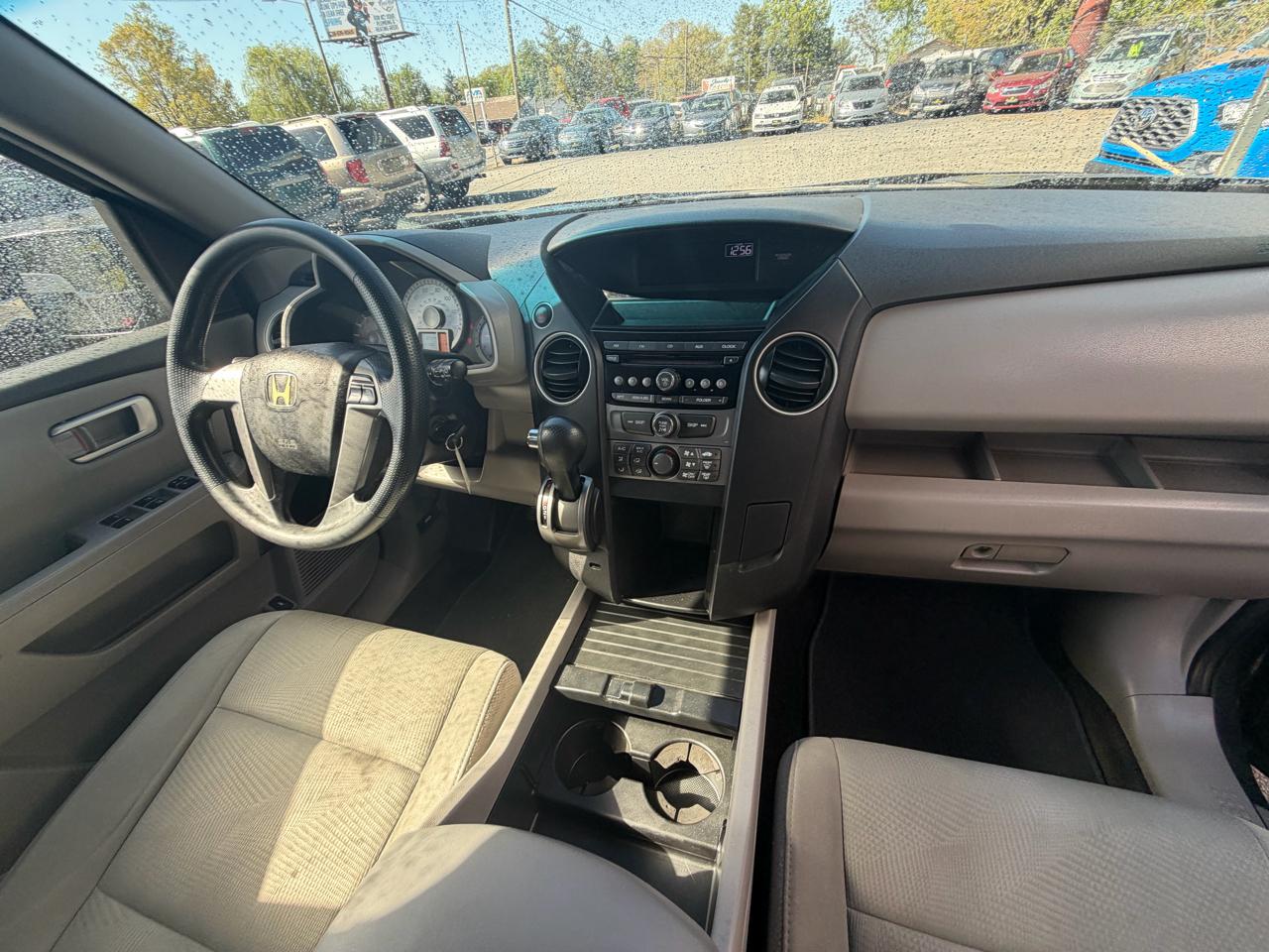 Honda Pilot LX 4WD 5-Spd AT 2012