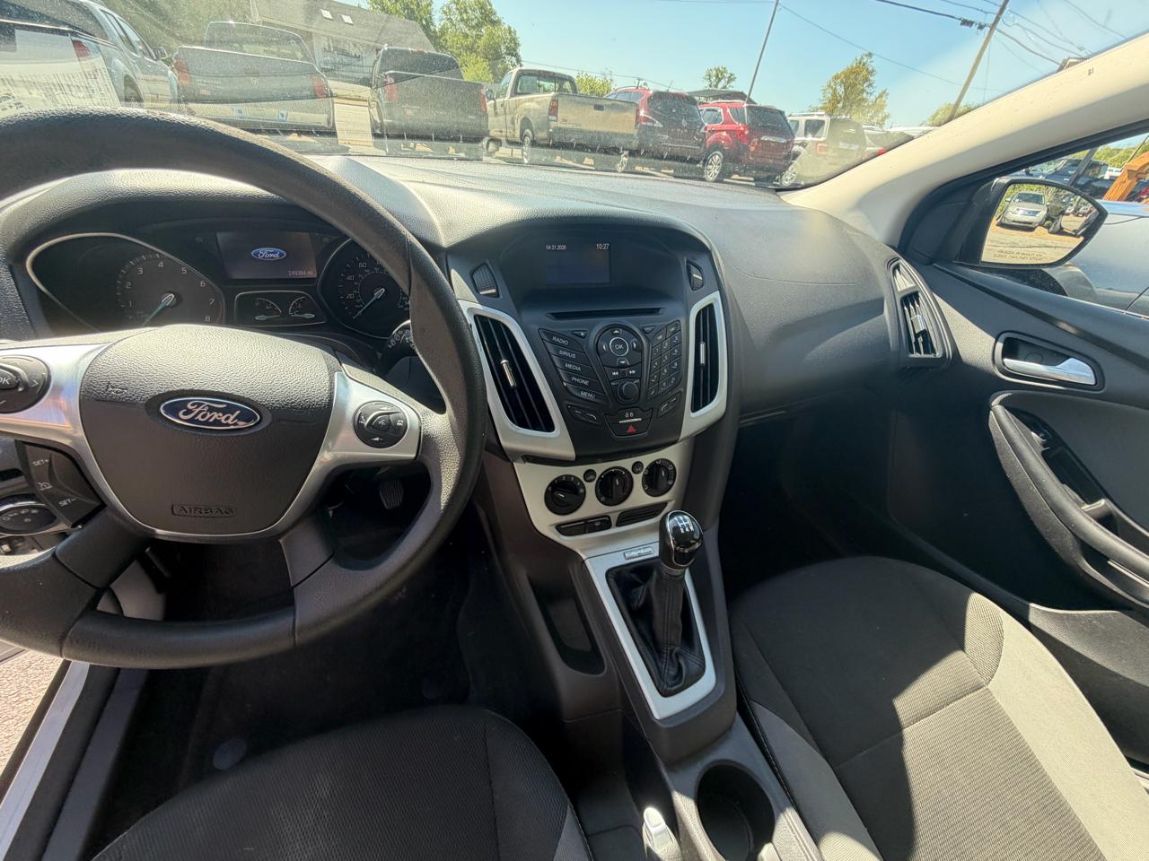 Ford Focus SE Hatch 2014