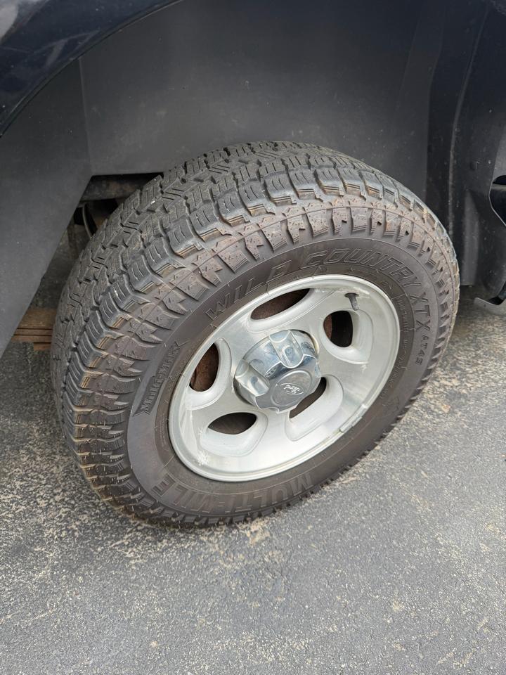 Ford Explorer Sport Trac 2WD Value - 100A 2002