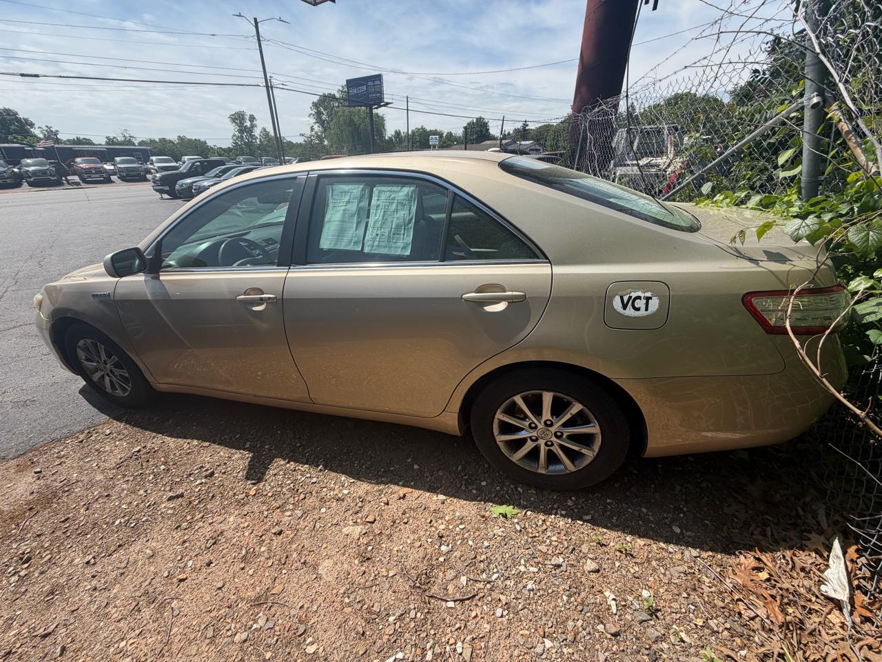 Toyota Camry Hybrid Sedan 2010