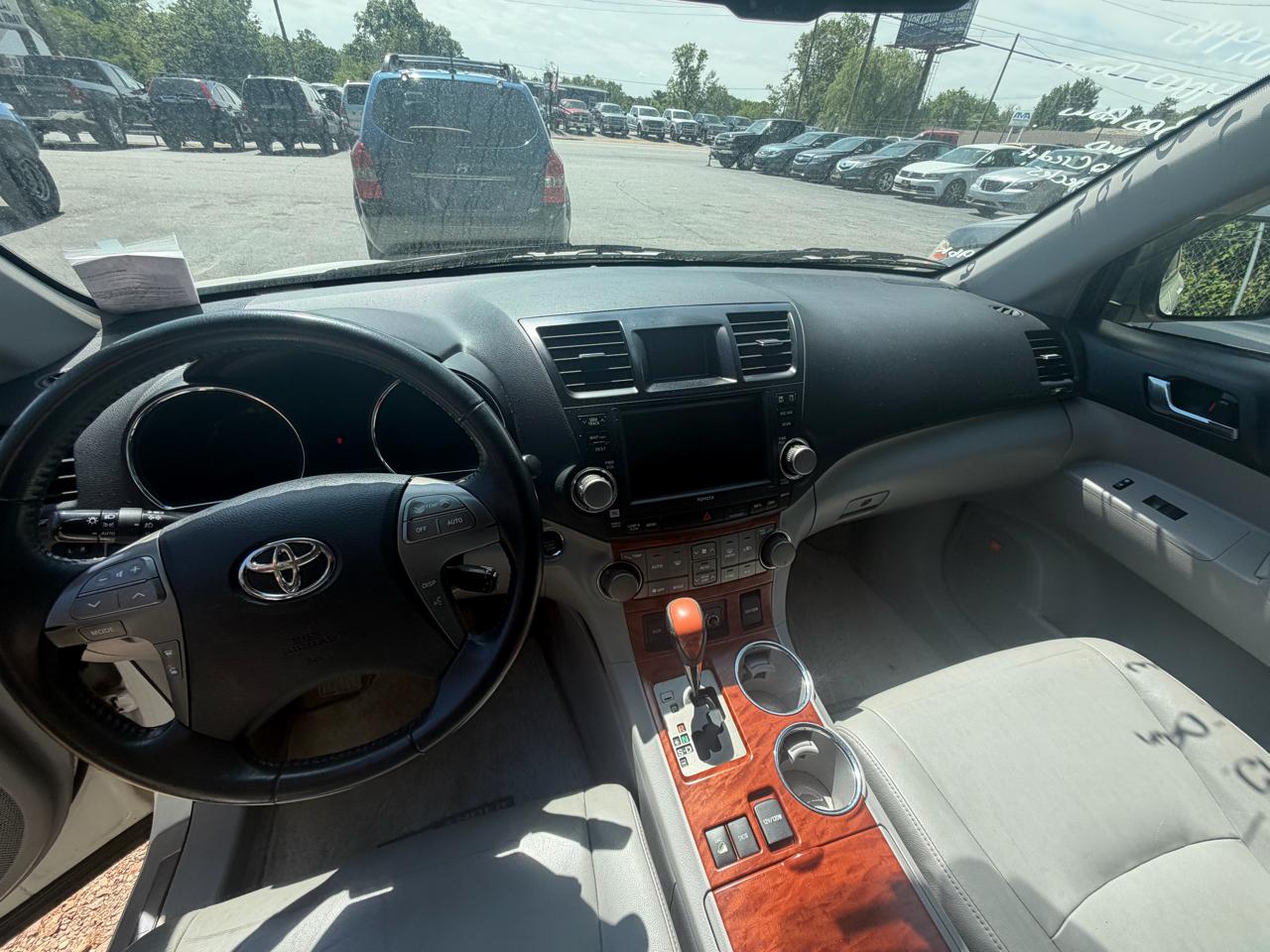 Toyota Highlander Limited 4WD 2010