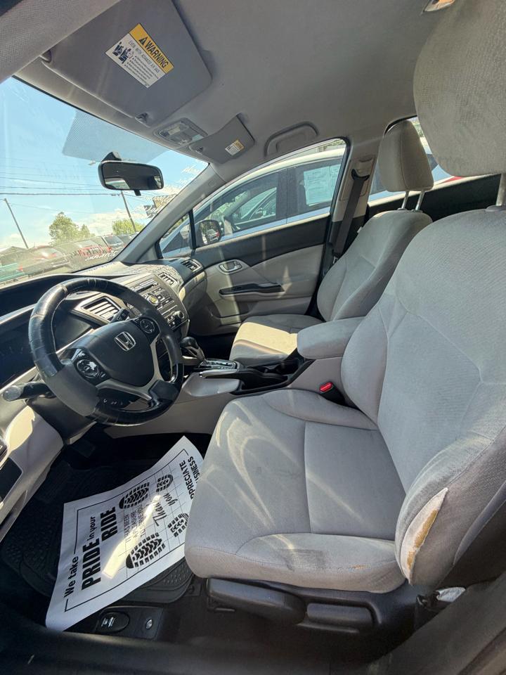 Honda Civic LX Sedan 5-Speed AT 2013