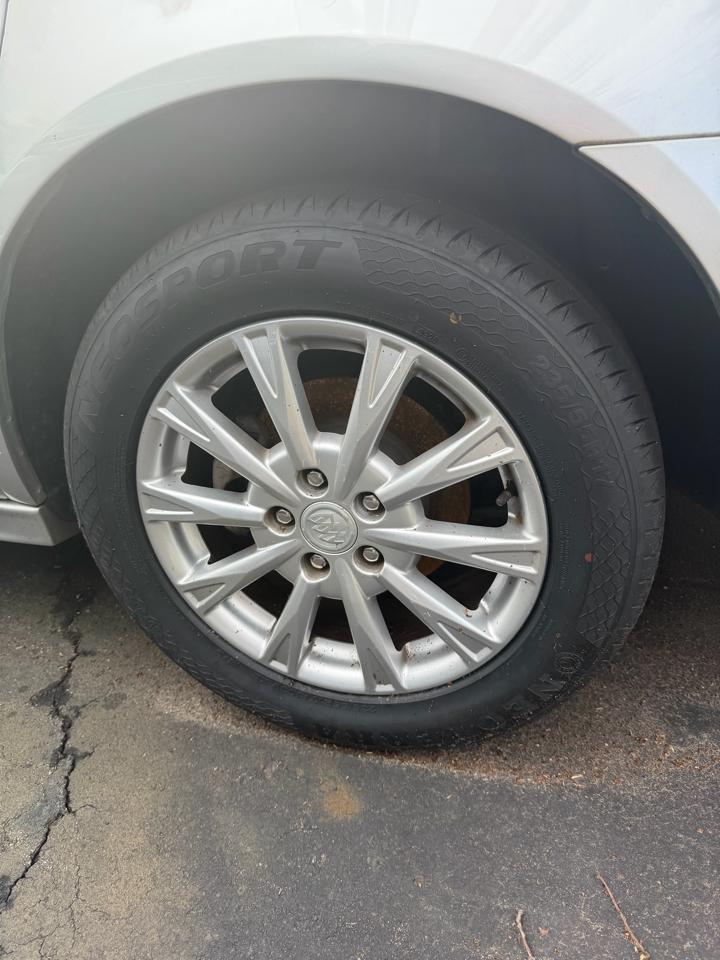 Buick Lucerne CX 2011
