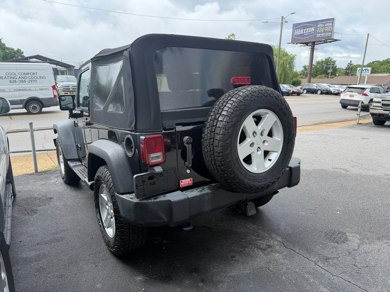 Jeep Wrangler Sport 4WD 2010