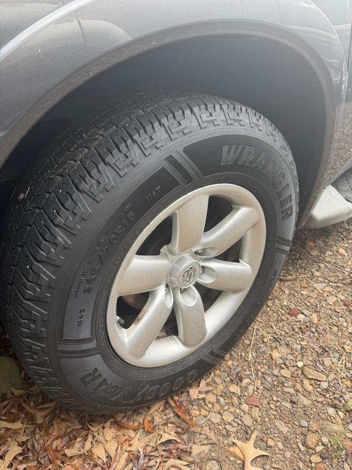 Nissan Armada SL 2WD 2012