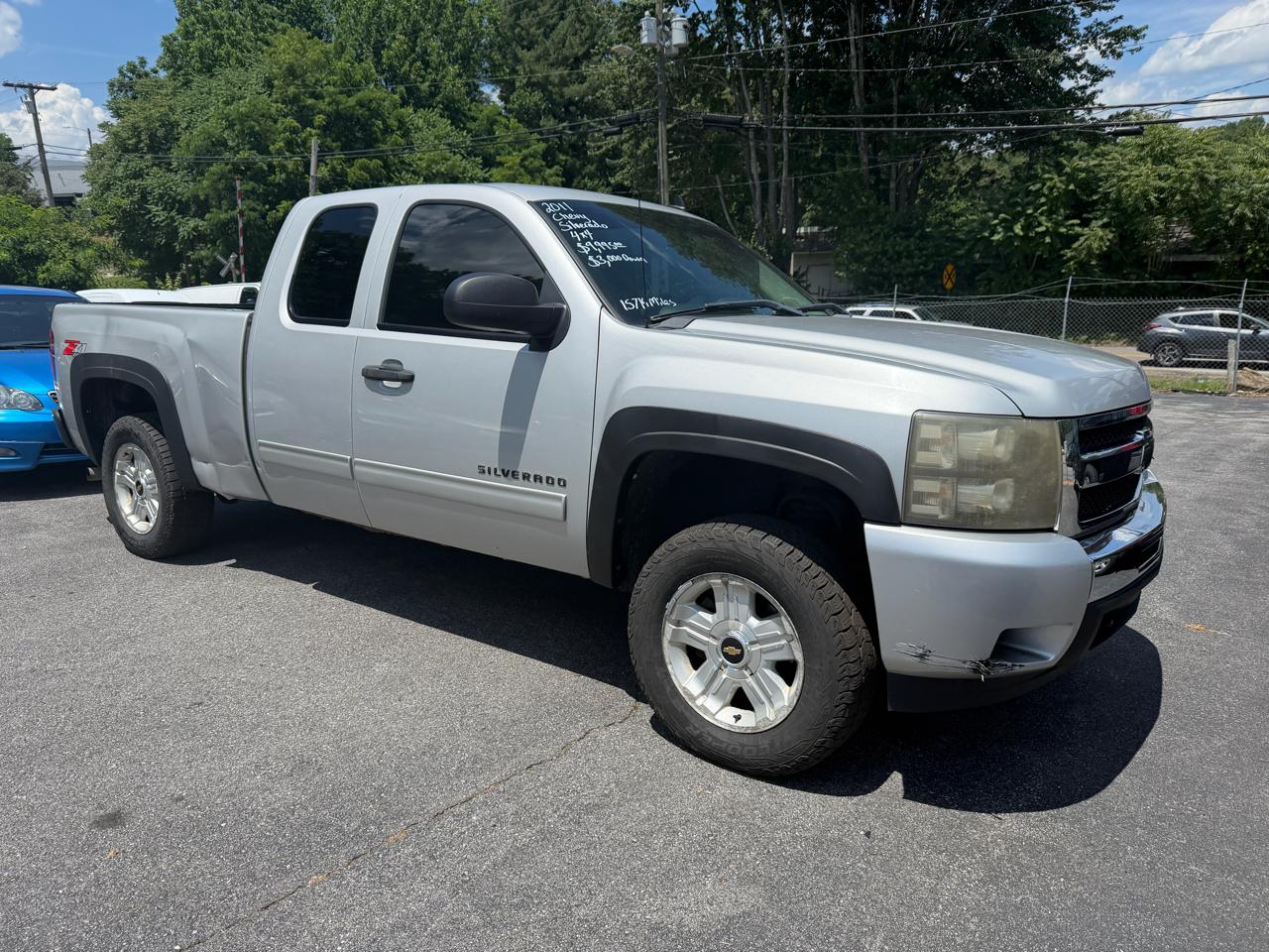 Chevrolet Silverado 1500 LT Ext. Cab Long Box 4WD 2011