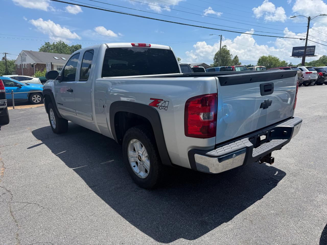 Chevrolet Silverado 1500 LT Ext. Cab Long Box 4WD 2011