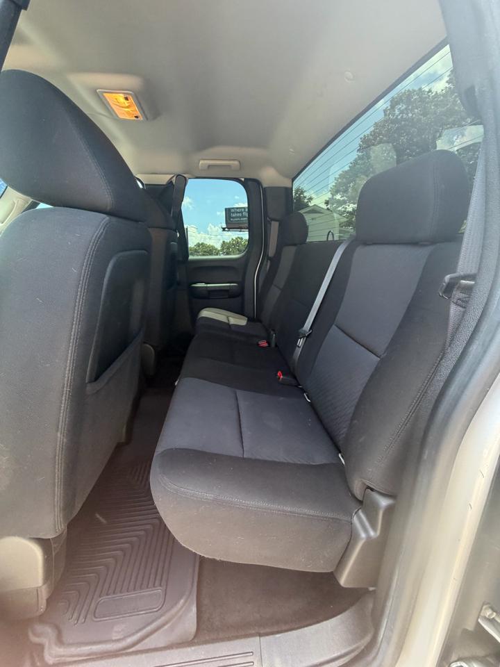 Chevrolet Silverado 1500 LT Ext. Cab Long Box 4WD 2011