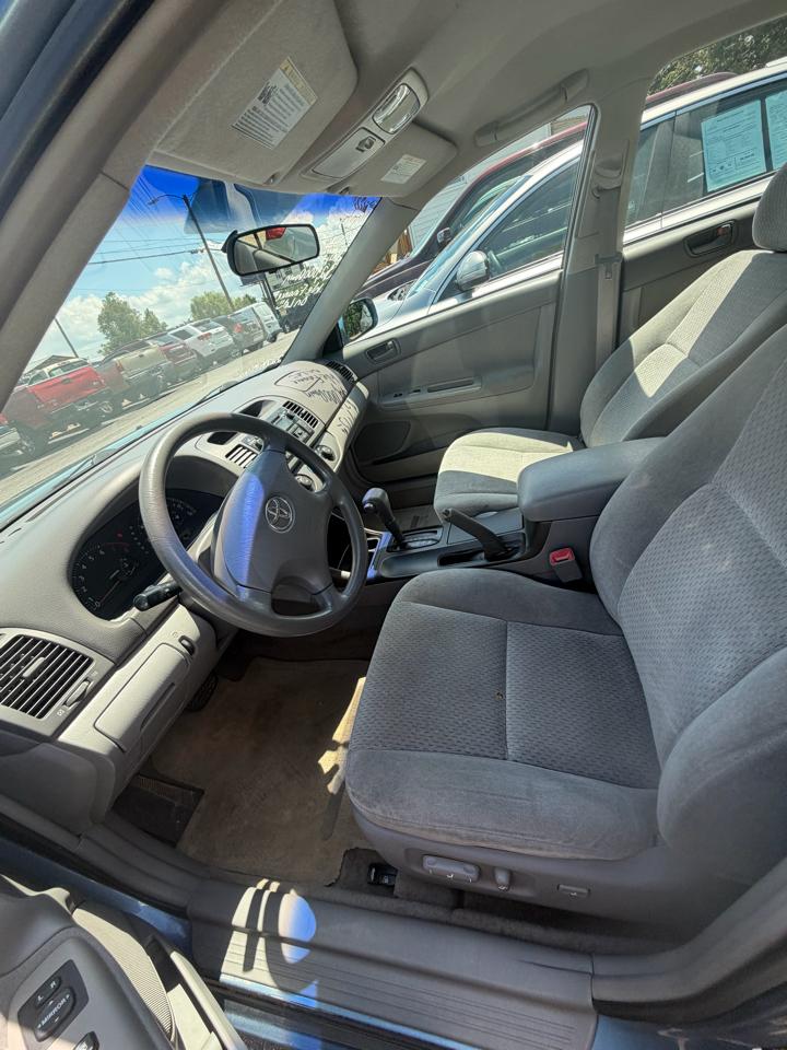 Toyota Camry Standard 2004