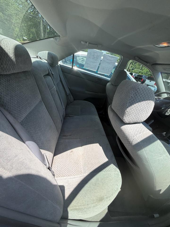 Toyota Camry Standard 2004